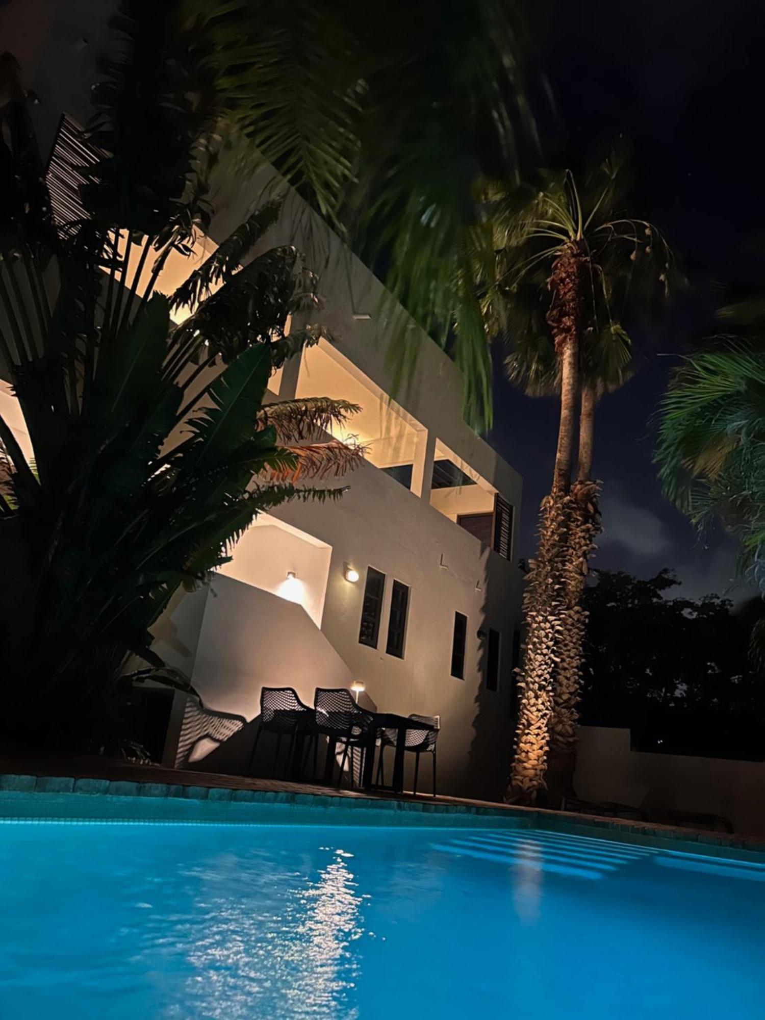Major. Suites Curacao يلمستاد المظهر الخارجي الصورة